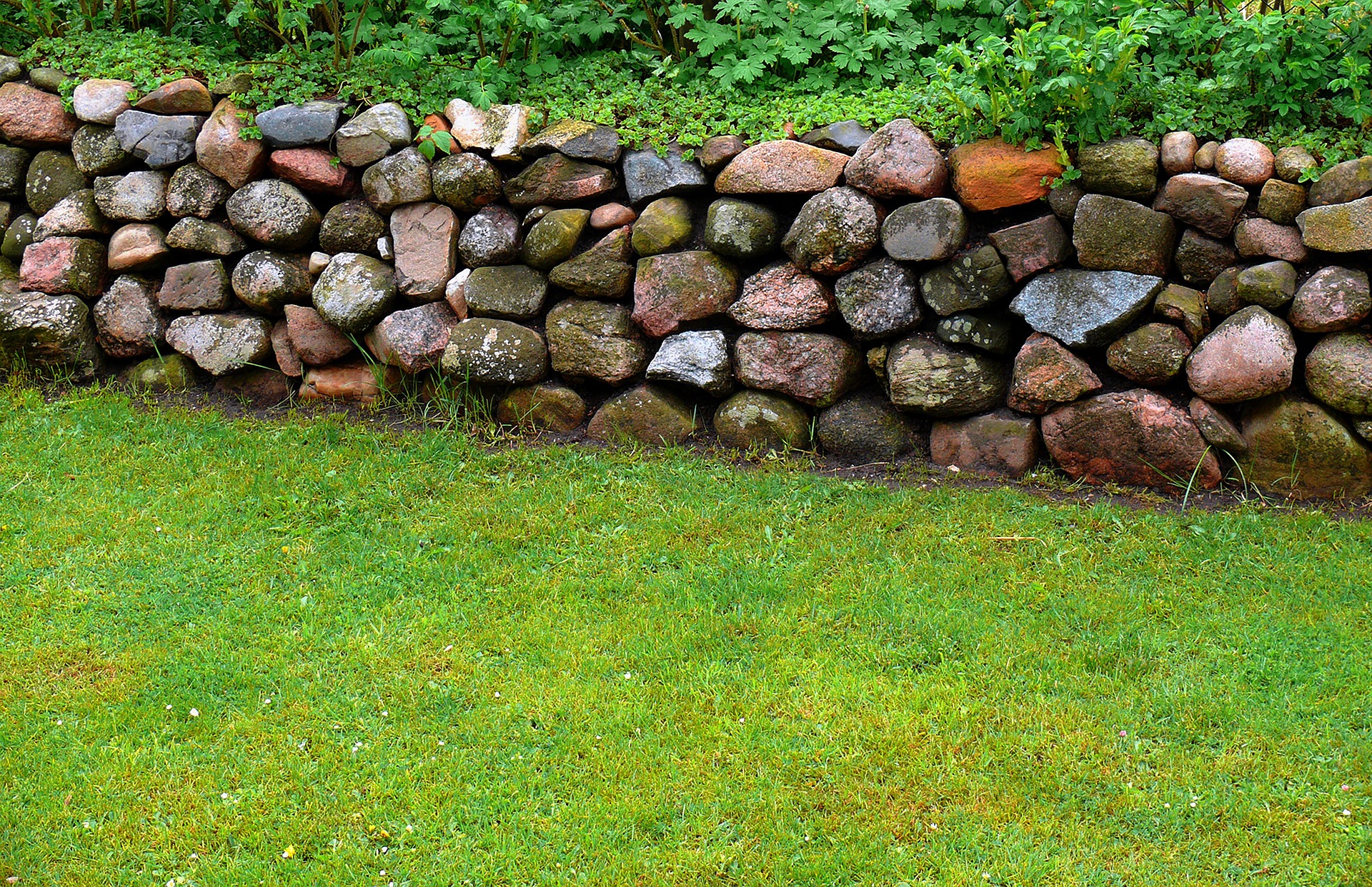 Trockenmauer
